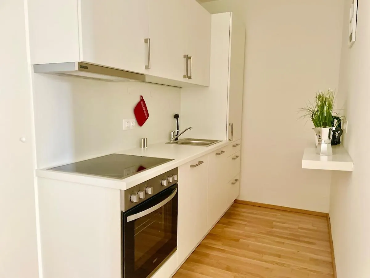 Premium Apartment With Balcony & Free Parking Vienna